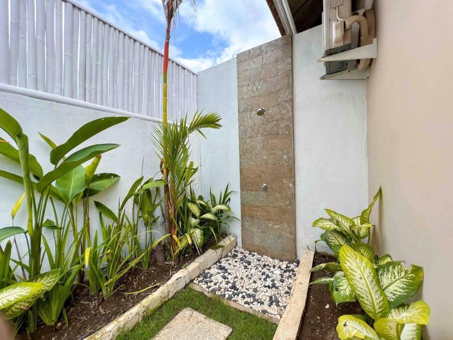 Cosy And Cheerful 2 Bedroom Villa 5Mins To Finns Canggu Zewnętrze zdjęcie