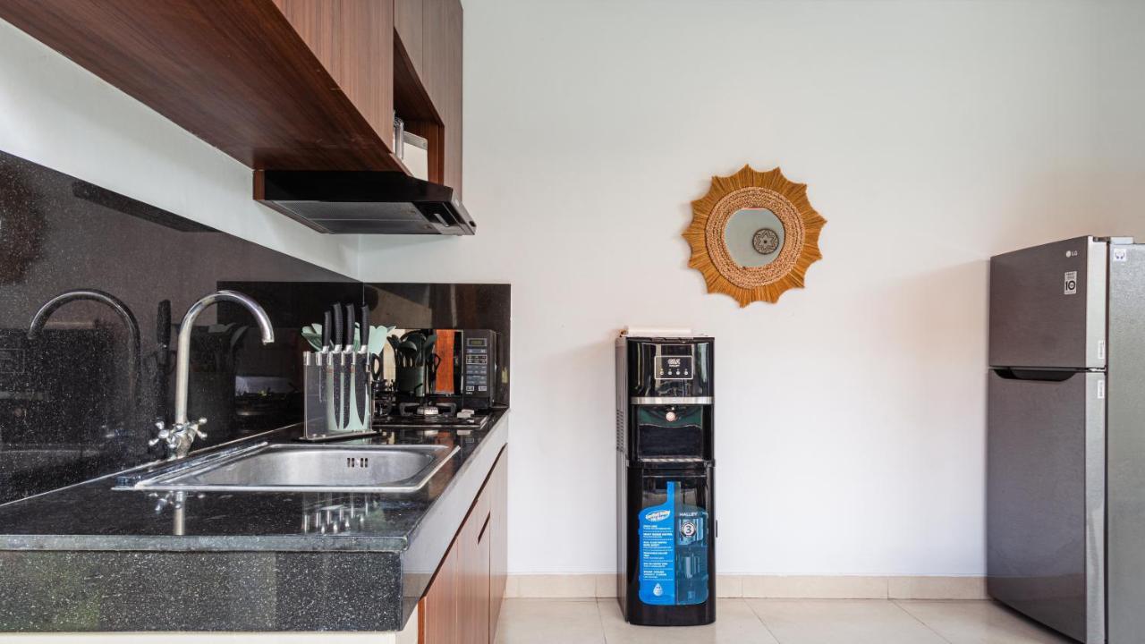 Cosy And Cheerful 2 Bedroom Villa 5Mins To Finns Canggu Zewnętrze zdjęcie