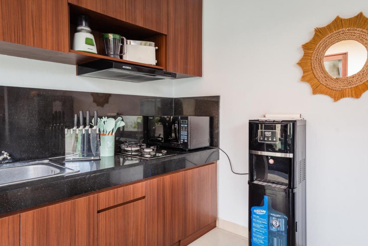 Cosy And Cheerful 2 Bedroom Villa 5Mins To Finns Canggu Zewnętrze zdjęcie